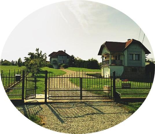 Kleines Haus Διαμέρισμα Hévíz Εξωτερικό φωτογραφία
