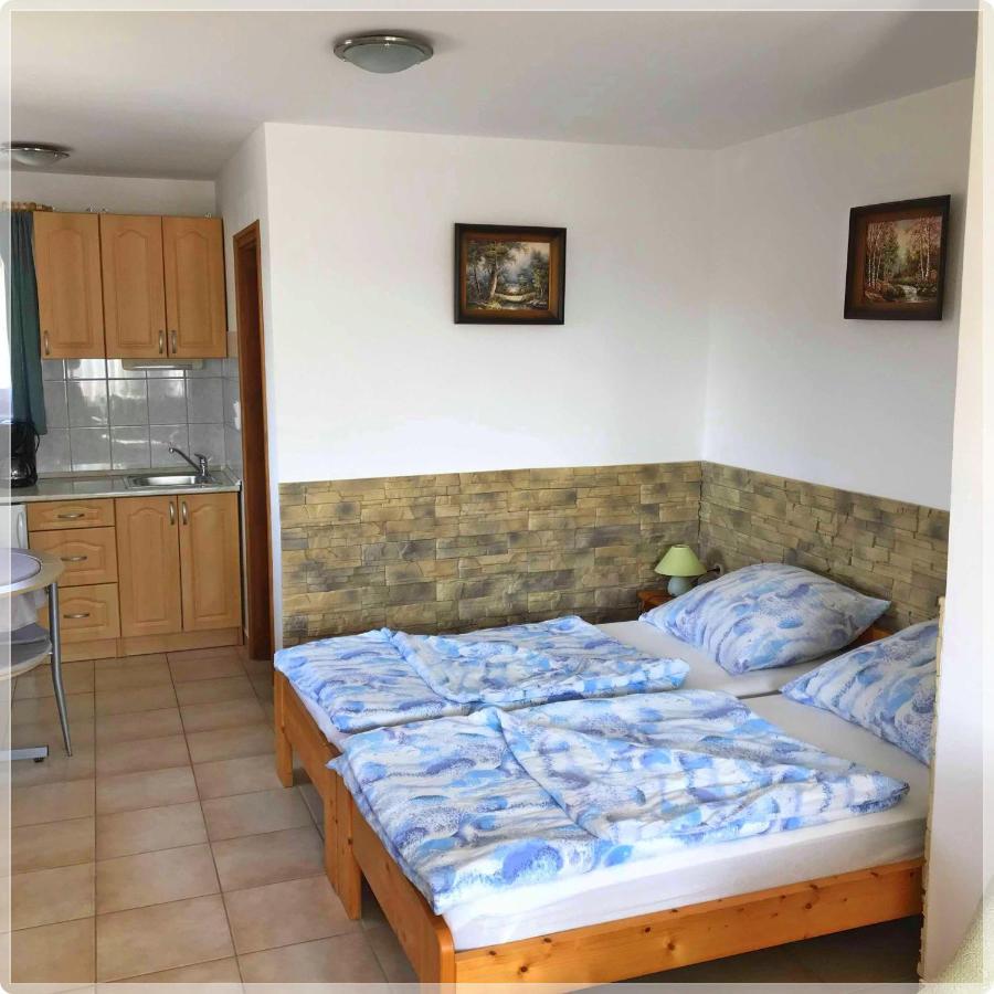 Kleines Haus Διαμέρισμα Hévíz Εξωτερικό φωτογραφία